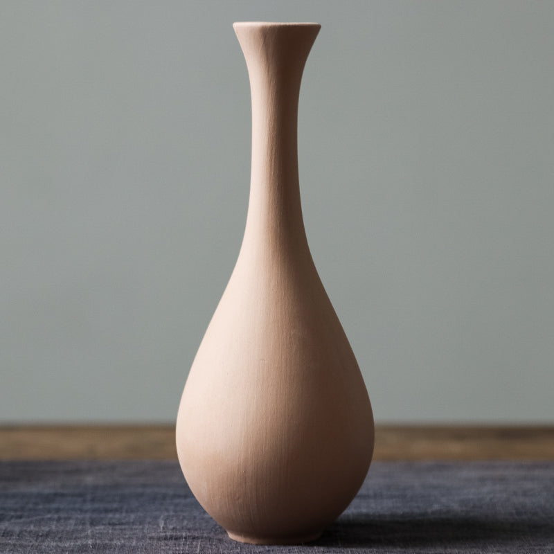 Minimalist Nordic Ceramic Vase – Elegant Home Decor