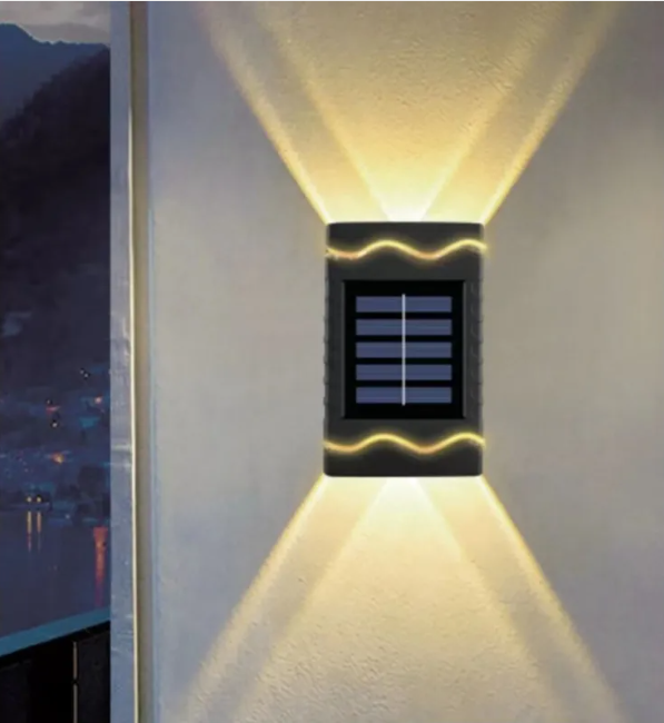 Applique Murale Solaire LED Extérieure – Lumière Moderne pour Jardin et Clôture